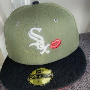 2 different hats brand new